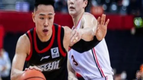 大乐透期号专家推荐：质合分析前区十码对比曼联与利兹联